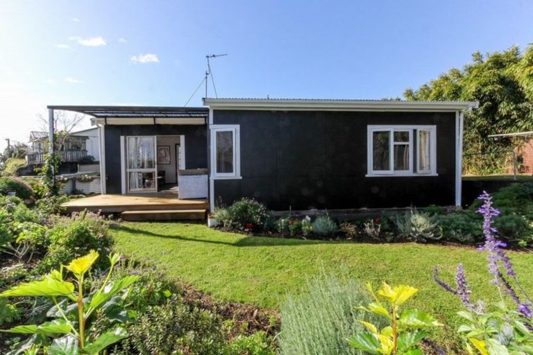 Photo of property in 57 South Road, Blagdon, New Plymouth, 4310