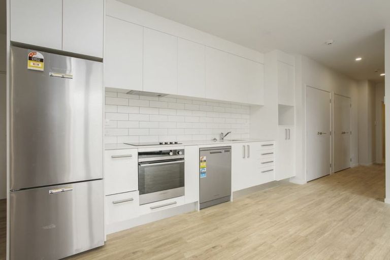 Photo of property in 104/165 Lake Road, Northcote, Auckland, 0627