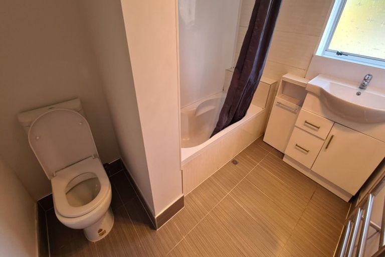 Photo of property in 7 Hollydale Grove, Churton Park, Wellington, 6037