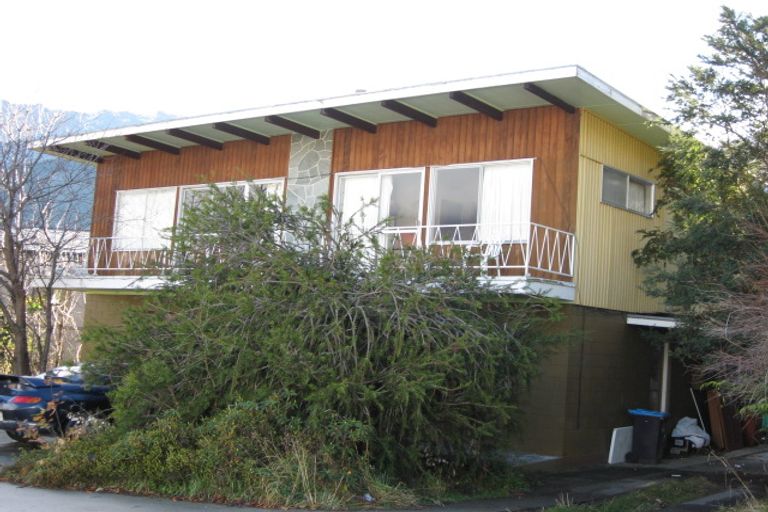 Photo of property in 16 Panorama Terrace, Queenstown, 9300