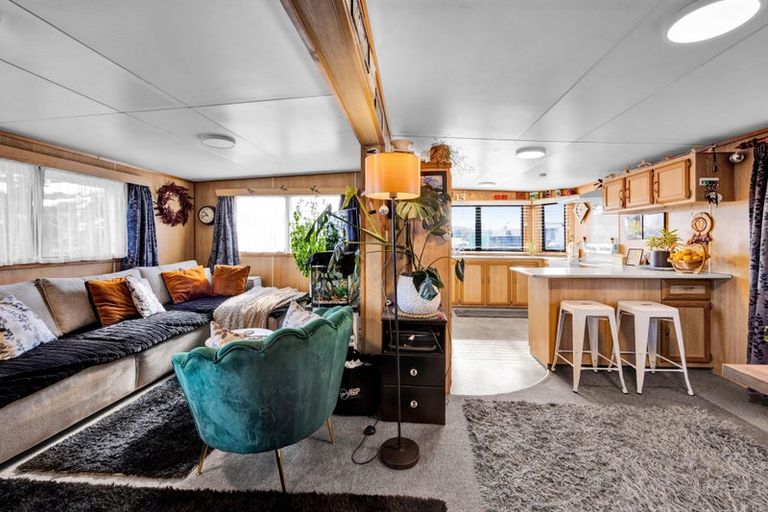 Photo of property in 13 Hickey Place, Opunake, 4616