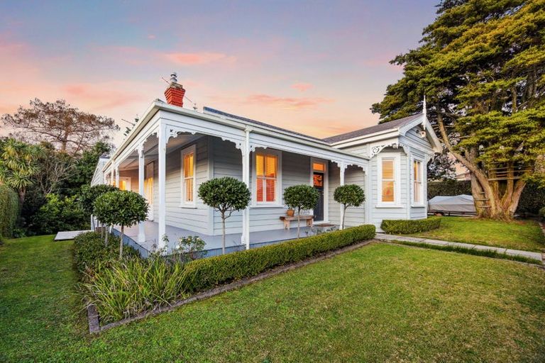 Photo of property in 43 Drake Street, Howick, Auckland, 2014