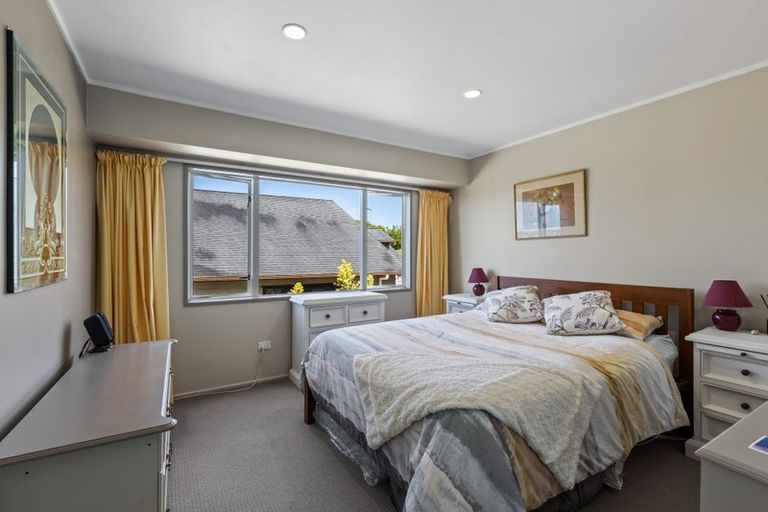 Photo of property in 26 Savoy Road, Orewa, 0931