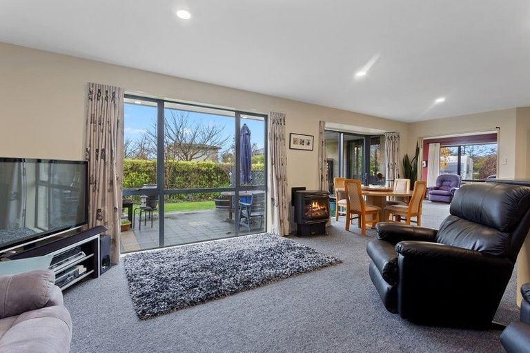 Photo of property in 2 Annaby Drive, Northwood, Christchurch, 8051