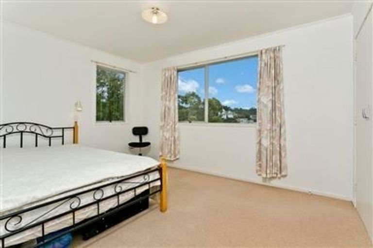 Photo of property in 4 Redwing Street, Browns Bay, Auckland, 0630