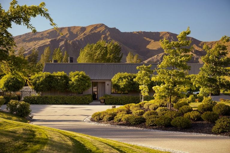 Photo of property in 5 Bloxham Lane, Lake Hayes, Queenstown, 9371