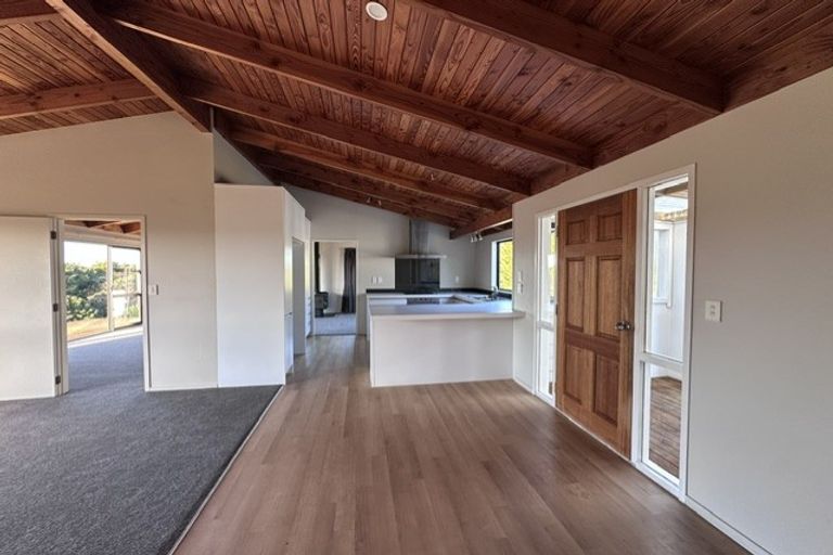 Photo of property in 401 Oneriri Road, Kaiwaka, 0573