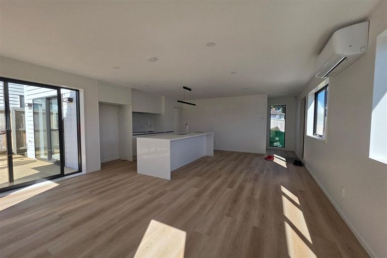 Photo of property in 8a Cheviot Street, Mangere East, Auckland, 2024