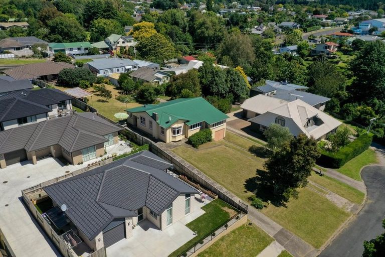 Photo of property in 24 Glen Terrace, Te Puke, 3119