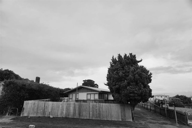 Photo of property in 26 Cape Road, Mangere, Auckland, 2022