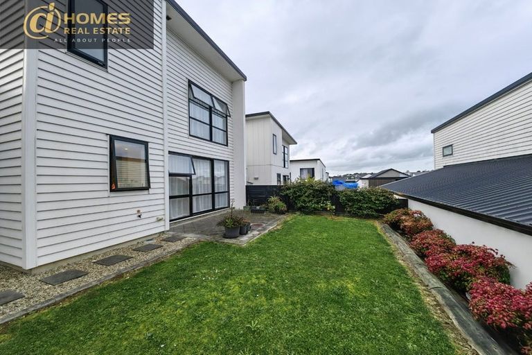 Photo of property in 24 Tihema Lane, Westgate, Auckland, 0614