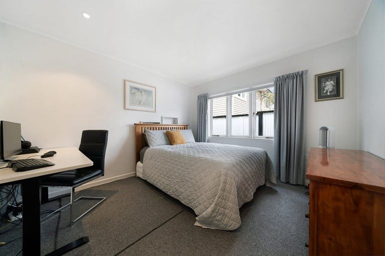 Photo of property in 2 Riserra Drive, Ranui, Auckland, 0612