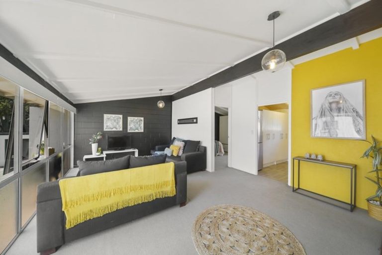 Photo of property in 1/57 Meadway, Sunnyhills, Auckland, 2010