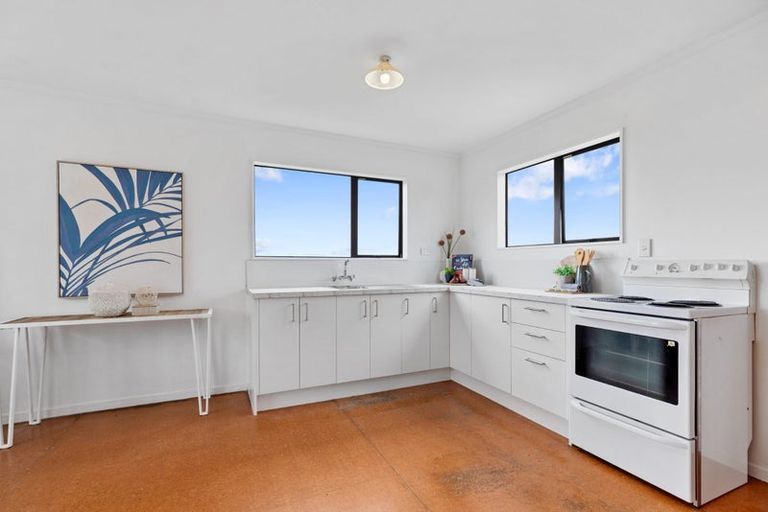 Photo of property in 6b Marjorie Lane, Papamoa Beach, Papamoa, 3118