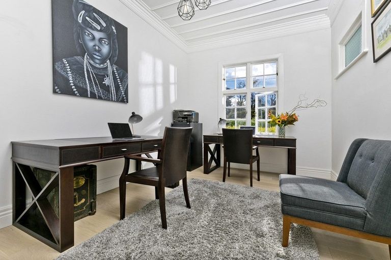 Photo of property in 27-29 Bernard Magnus Lane, Greenhithe, Auckland, 0632