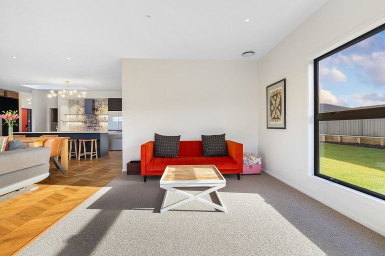 Photo of property in 16 Travertine Street, Cromwell, 9310