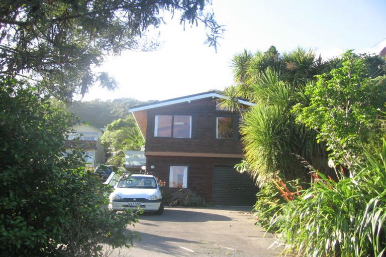 Photo of property in 7 Kaitawa Road, York Bay, Lower Hutt, 5013