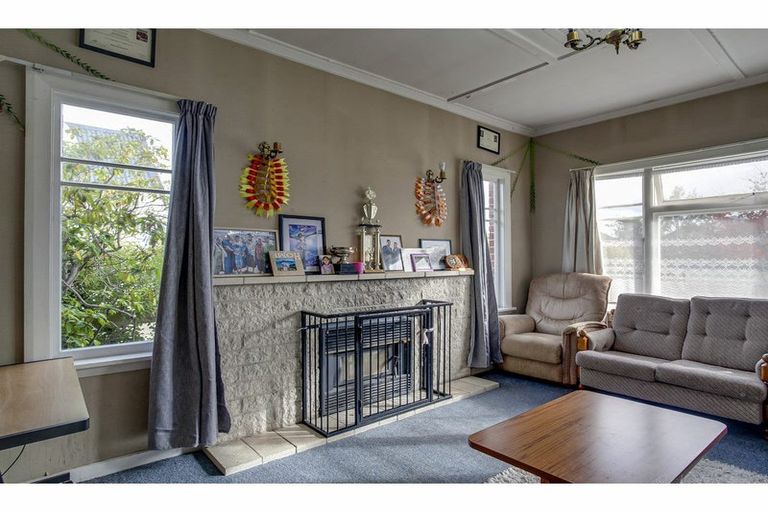 Photo of property in 16 Saint George Street, Watlington, Timaru, 7910