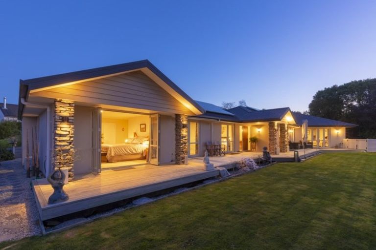 Photo of property in 1 Higgs Road, Mapua, 7005