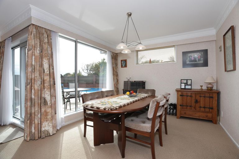 Photo of property in 10 Wallace Place, Hokowhitu, Palmerston North, 4410