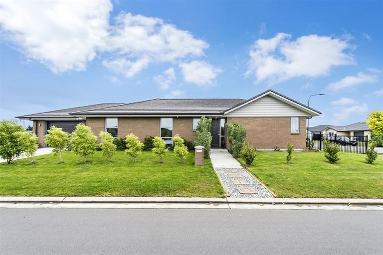 Photo of property in 39 Hartford Crescent, Rolleston, 7615