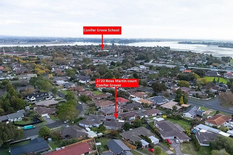 Photo of property in 2/20 Ross Martin Court, Conifer Grove, Takanini, 2112