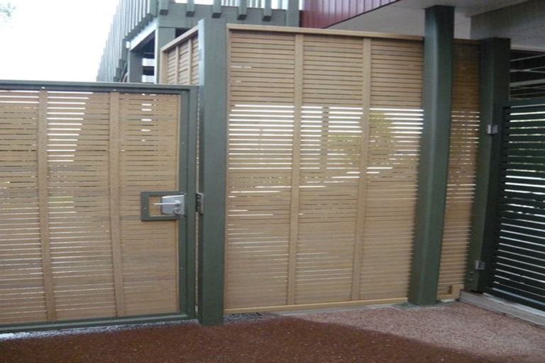 Photo of property in 1/39 Killarney Avenue, Torbay, Auckland, 0630