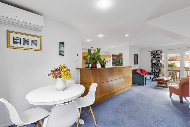 Photo of property in 4/14a Glenmore Street, Thorndon, Wellington, 6011