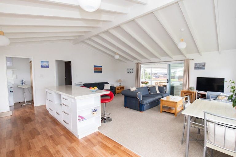 Photo of property in 26 Mahana Road, Ngatea, 3503