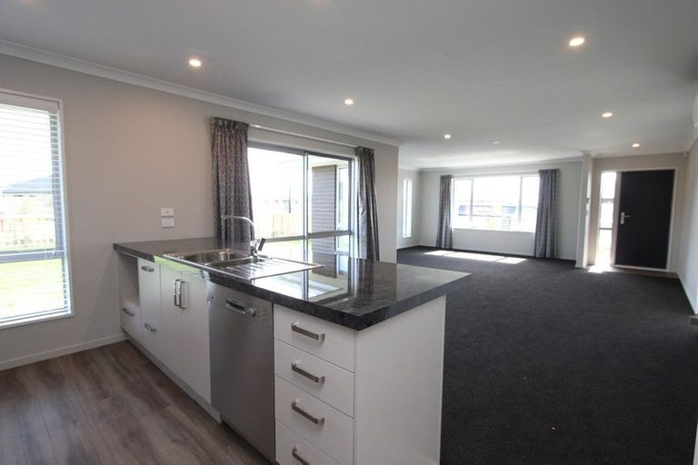 Photo of property in 31 Park Lane, Rolleston, 7614