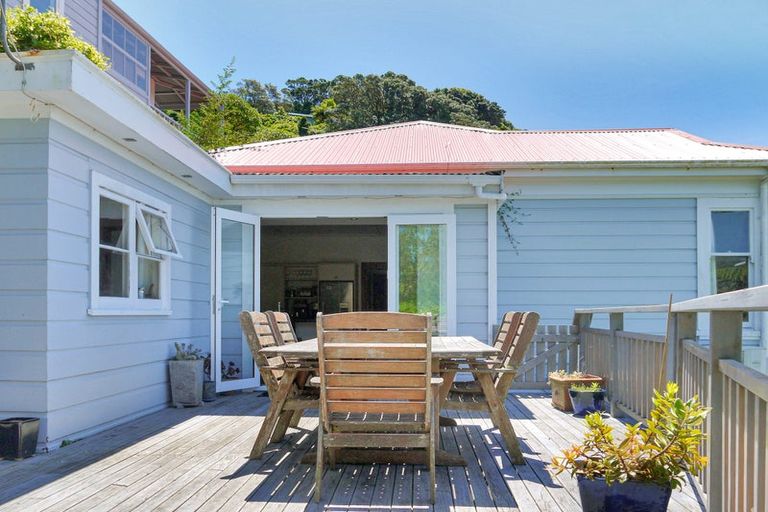 Photo of property in 33 Reuben Avenue, Brooklyn, Wellington, 6021