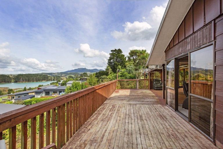 Photo of property in 35 Main Road, Raglan, 3225