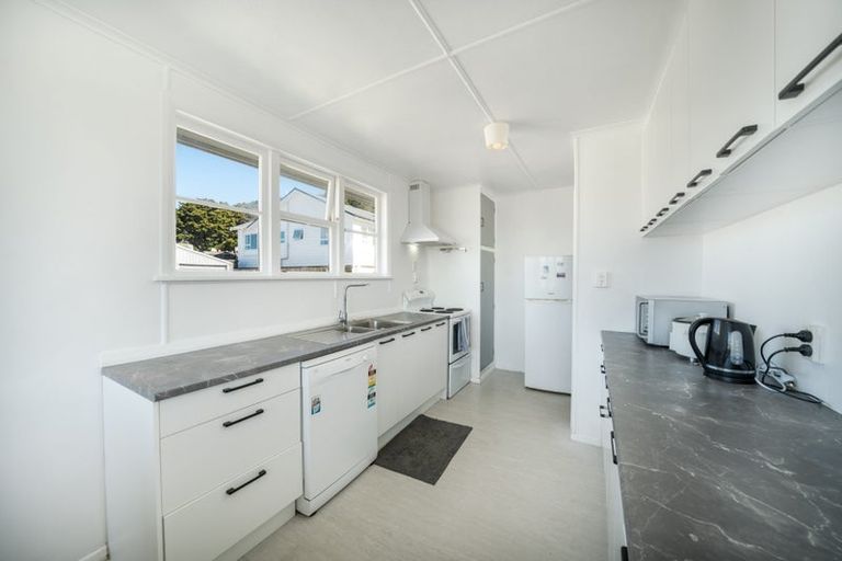 Photo of property in 35 Kotuku Street, Elsdon, Porirua, 5022