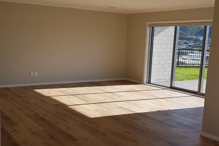 Photo of property in 14 Omaka Place, Aotea, Porirua, 5024