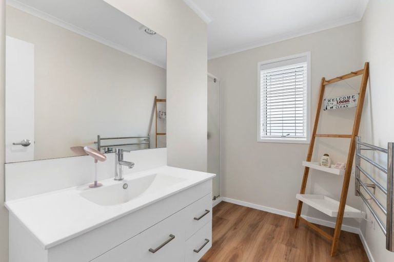 Photo of property in 31 Te Wharo Drive, Papamoa, 3118