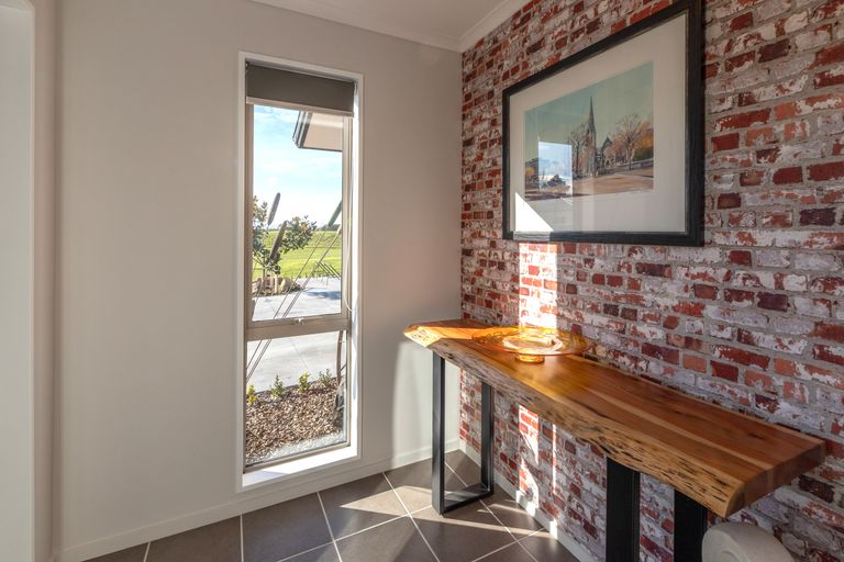 Photo of property in 7 Macdonalds Lane, Waikuku, Rangiora, 7473