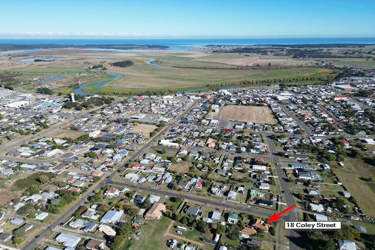 Photo of property in 18 Coley Street, Foxton, 4814