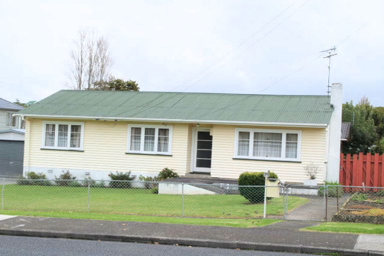 Photo of property in 1/75 Moore Street, Howick, Auckland, 2014