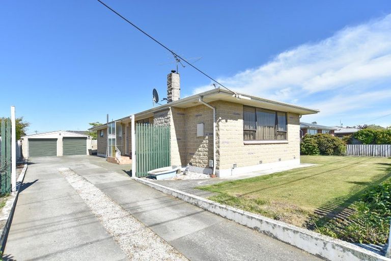 Photo of property in 5 Mortlake Street, Islington, Christchurch, 8042