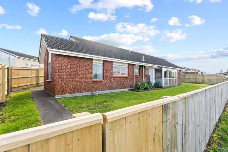 Photo of property in 20 Cross Street, Castlecliff, Whanganui, 4501