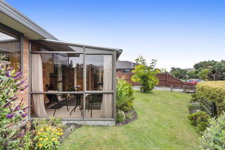 Photo of property in 1/40 Shannon Place, Belfast, Christchurch, 8051