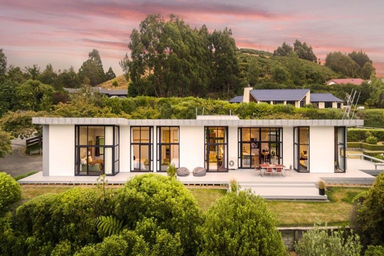 Photo of property in 68 Emerald Hill Drive, Birchville, Upper Hutt, 5018