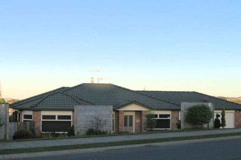 Photo of property in 9 Chesterfield Way, Orewa, 0931
