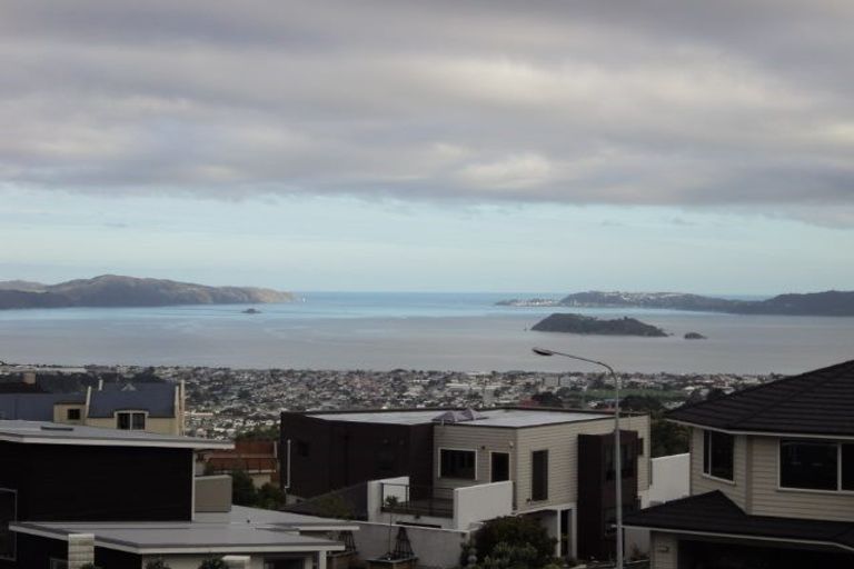 Photo of property in 54 Arahiwi Grove, Tirohanga, Lower Hutt, 5010