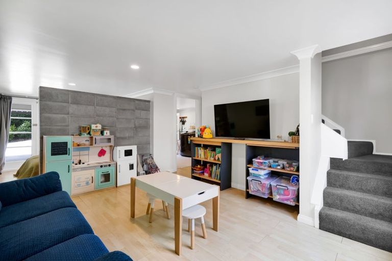 Photo of property in 112 Smart Road, Glen Avon, New Plymouth, 4312