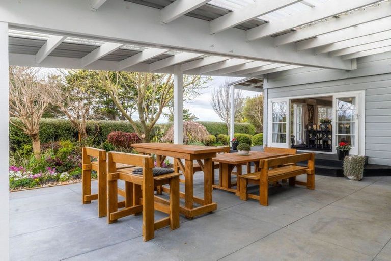 Photo of property in 21 Glenn Street, Castlecliff, Whanganui, 4501