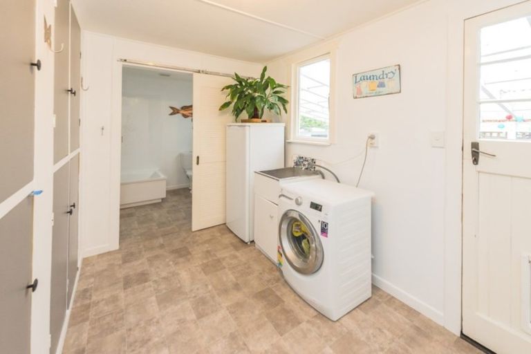 Photo of property in 4 Fife Street, Durie Hill, Whanganui, 4500