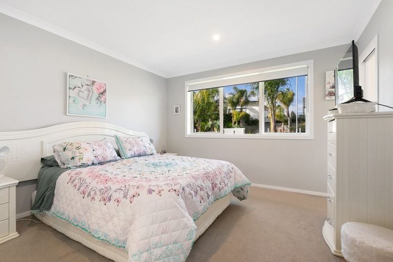 Photo of property in 16 Benmore Crescent, Pyes Pa, Tauranga, 3112