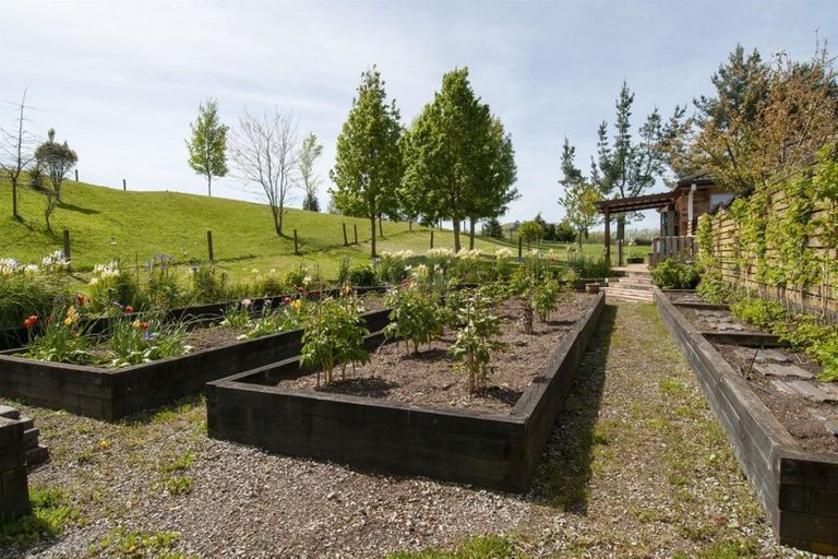 Photo of property in 107 Tuhingamata Road, Oruanui, Taupo, 3384