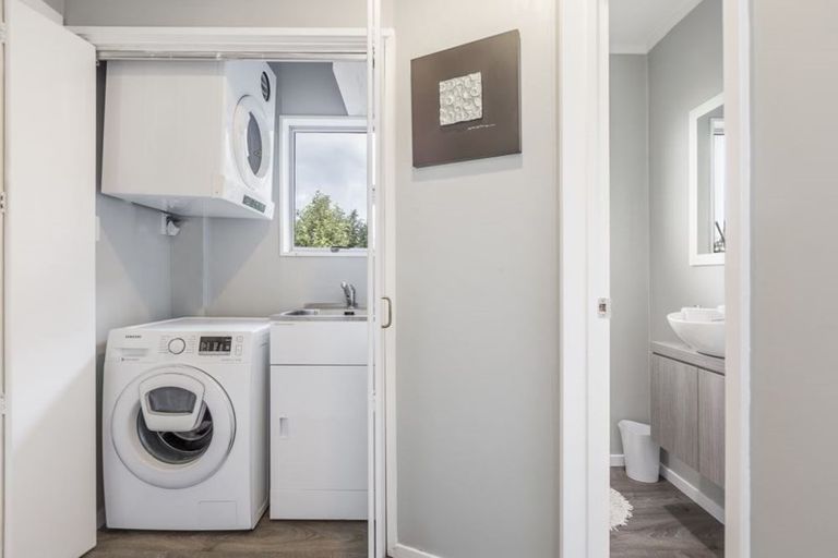 Photo of property in 2/9 Stitchbird Close, Murrays Bay, Auckland, 0630